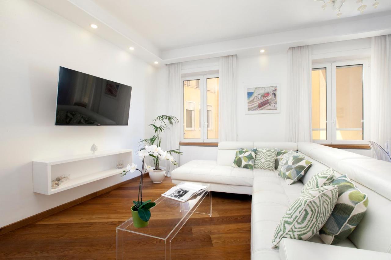 Sorrentovibes - Luxury Home Sea View & Jacuzzi In Sorrento Centre Exterior foto