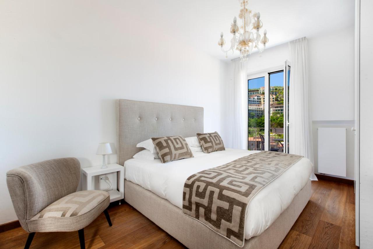 Sorrentovibes - Luxury Home Sea View & Jacuzzi In Sorrento Centre Exterior foto